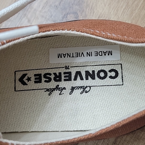 Converse shoes Brand new. - Picture 9 of 12